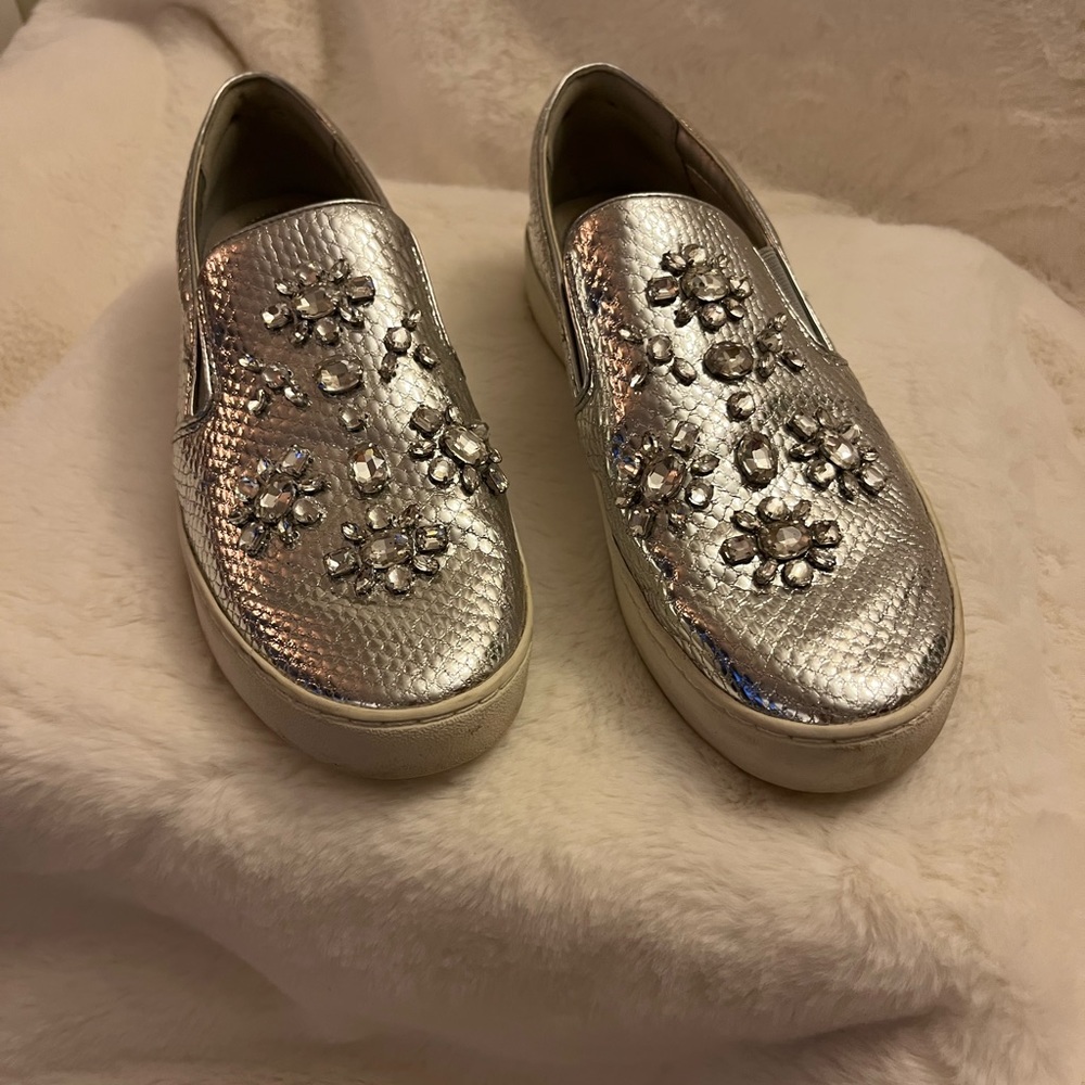 Michael Kors” Crystal Shows